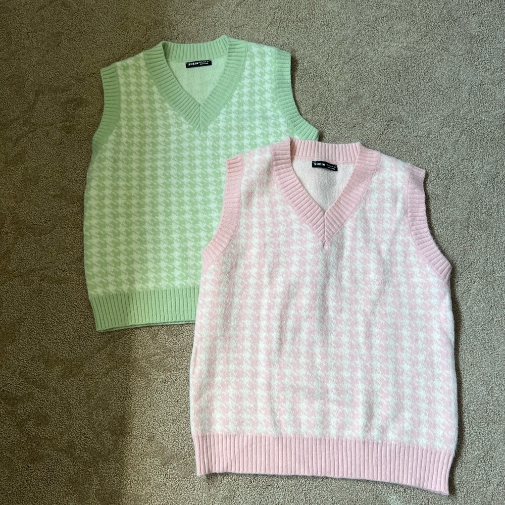 SHEIN V-NECK HOUNDSTOOTH PATTERN SWEATER VEST BUNDLE XS